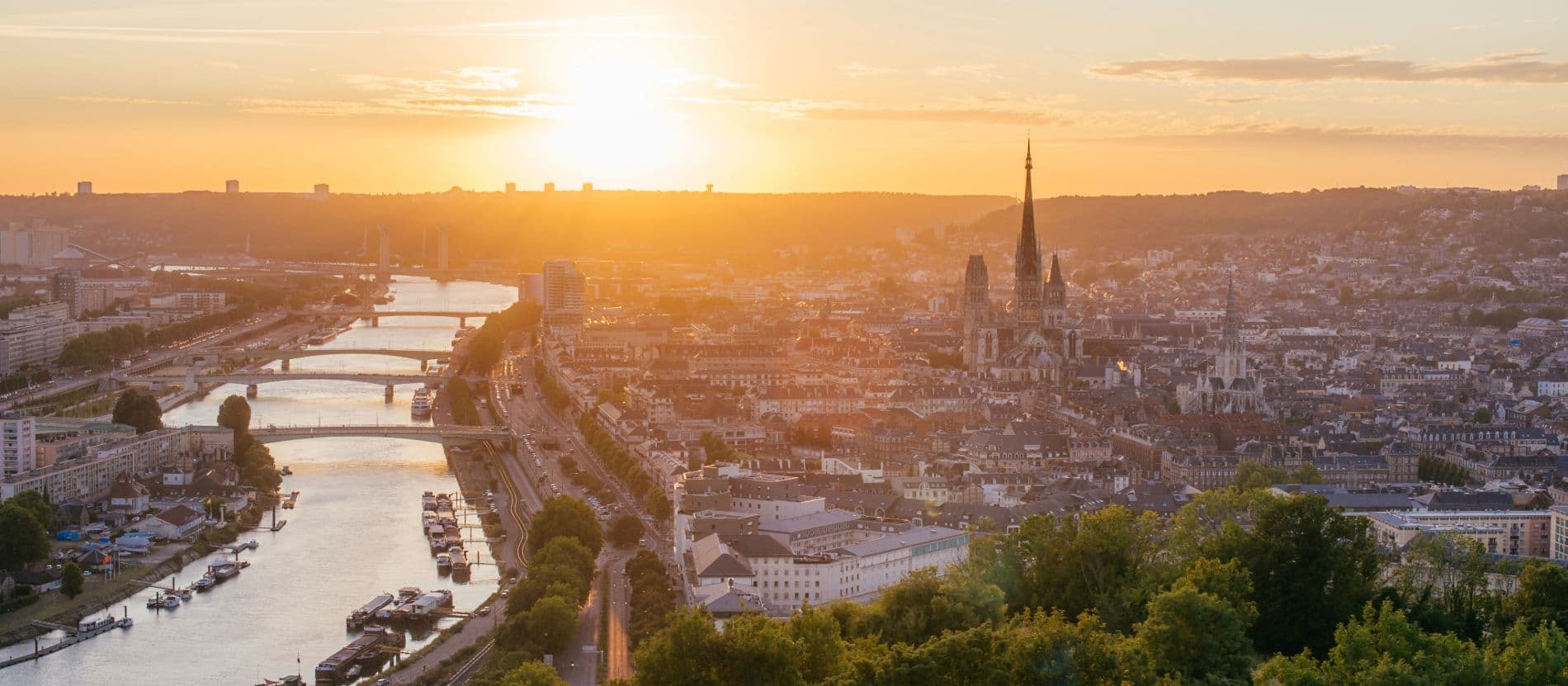 Floden Seine vid staden Rouen
